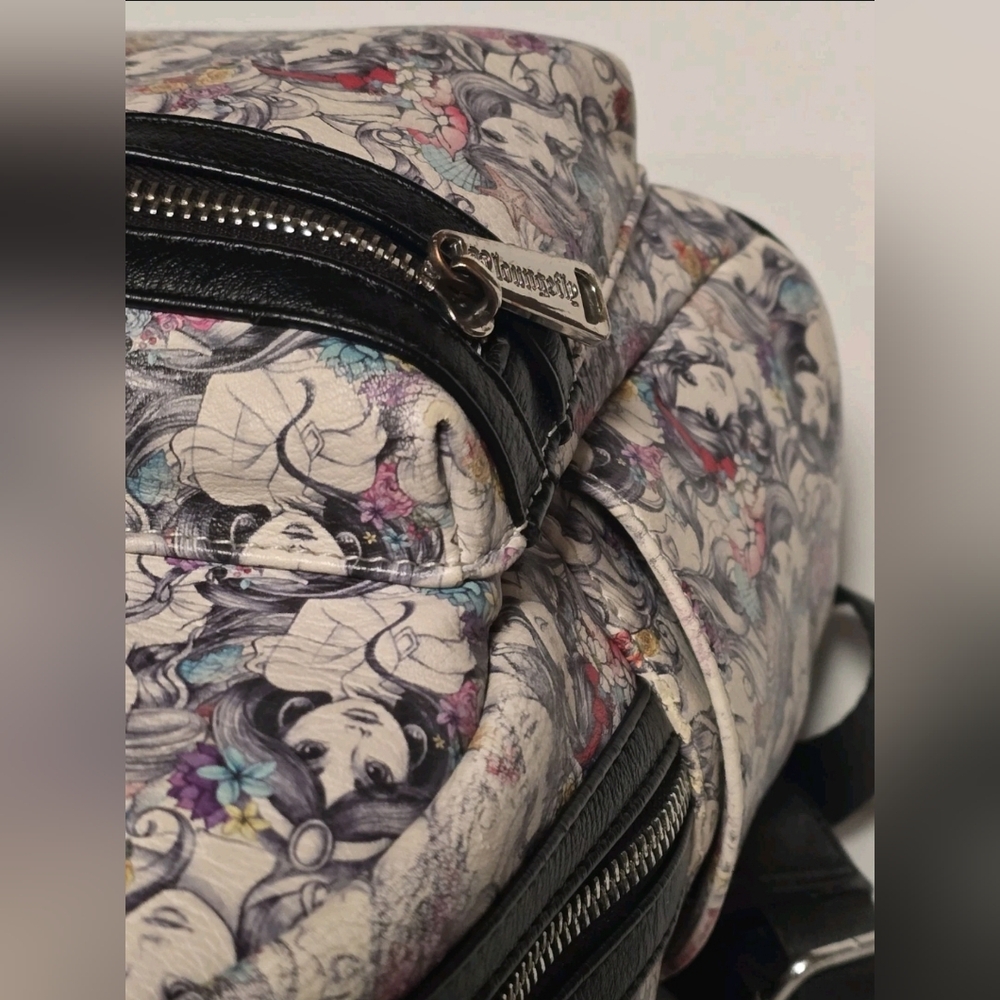 Loungefly OG Disney Parks Princesses Sketch AOP Backpack - Extremely Rare - Picture 9 of 16